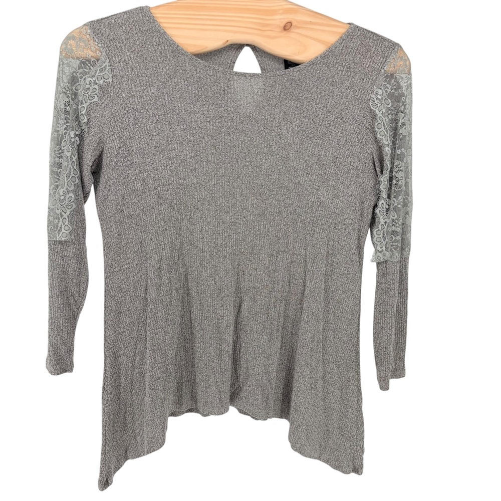 Premise Tunic Blouse Large Gray Lace Shoulder Ribbed Keyhole Back Sharkbite Hem
